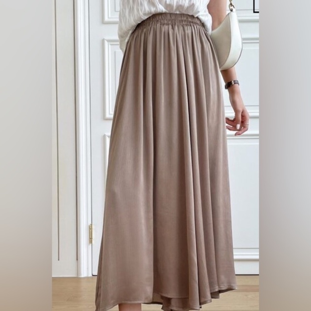NWOT SHEIN Wide Leg pants in Khaki Size Small